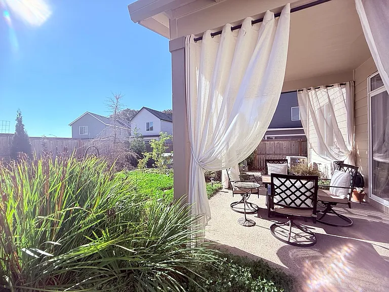 2923 S Ivy St — Photo 22