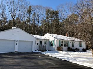 27 Fernald Rd, Kittery, ME 03904