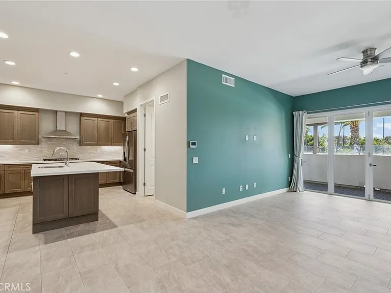 3189 Doheny Way — Photo 13