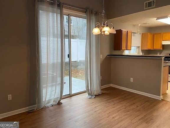 4th image of 236 Hiawassee Dr