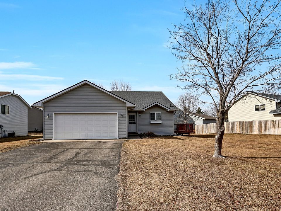 1st image of 1017 Sunwood Park Ln