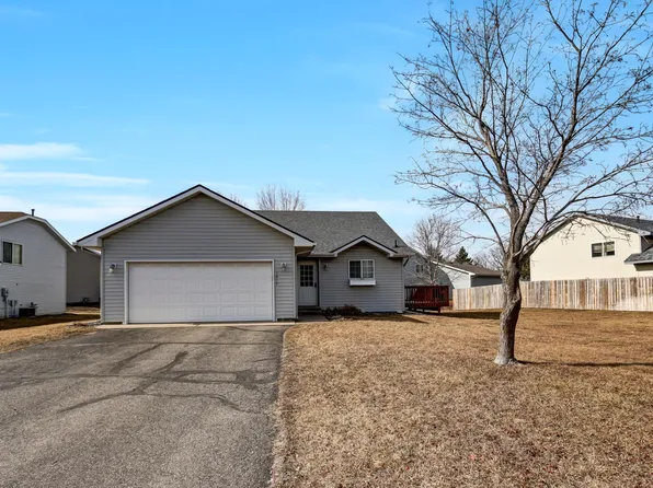 1017 Sunwood Park Ln, Waite Park, MN 56387