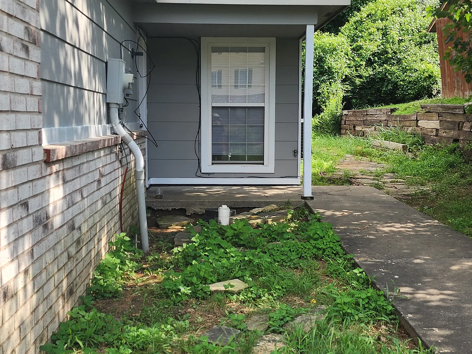 3 bed, 1200 sqft, $1,350 — Photo 3