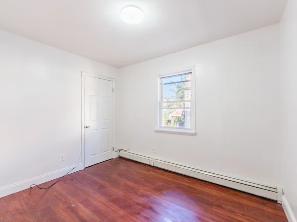 130-16 Inwood Street image 5 of 41