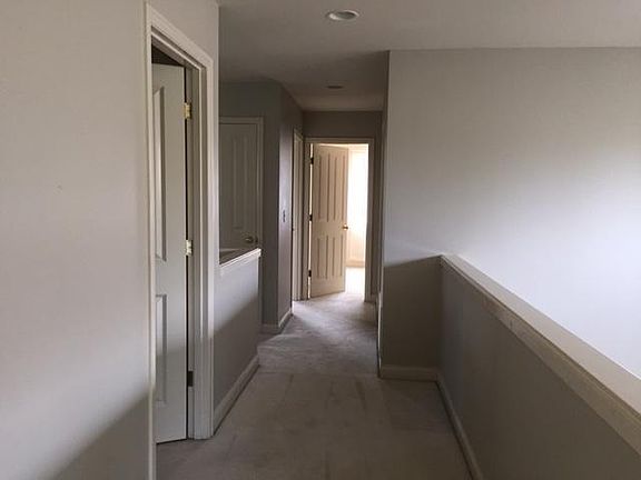 5th image of 24152 SE 1st Ct