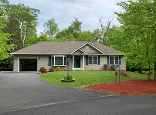 110 Douglas Fir Ln, Tobyhanna, PA