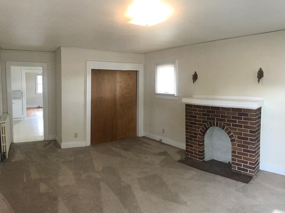 2nd image of 120 E 28th St APT 3
