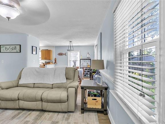 5th image of 5208 W Norfolk Rd
