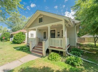 221 S 7th St, Chesterton, IN 46304