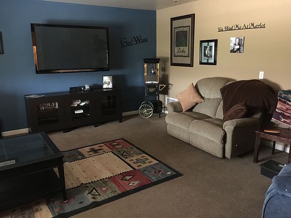 3rd image of 36024 Kensington Dr