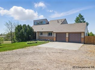 10119 Powderhouse Rd, Cheyenne, WY 82009