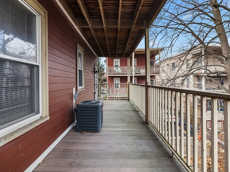 25 Howes St #3 — Photo 12