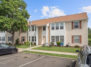 538 P Berberis Plz, Monroe Township, NJ 08831