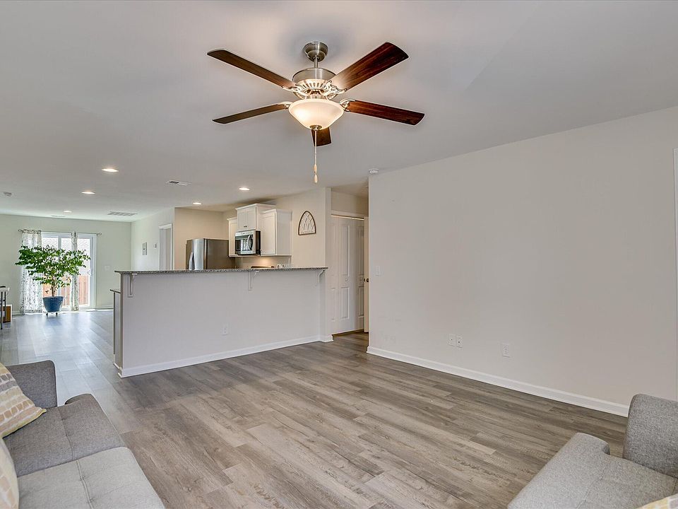 2nd image of 2086 Catlet Ct