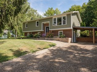 10807 Santello Dr, North Collins, NY 14111