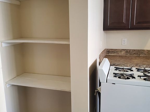 4th image of 464 Washington Ave Floor 1