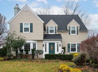 186 Kilburn Rd, Garden City, NY 11530