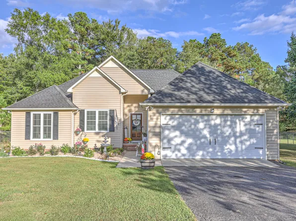 78 Willow Pointe Dr, Tullahoma, TN 37388