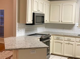 13232 Legacy Ct, Baton Rouge, LA 70817