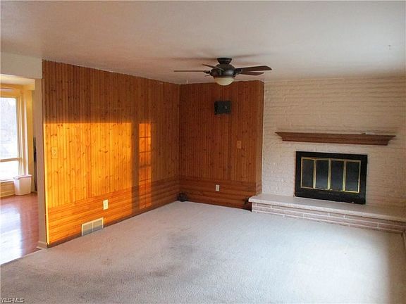 4th image of 5025 Hecock Ave