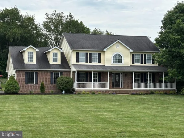 5325 Hollow Tree Ln, Keedysville, MD 21756