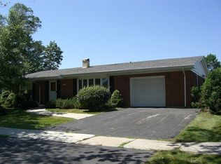 9030 S 87th Ave, Hickory Hills, IL