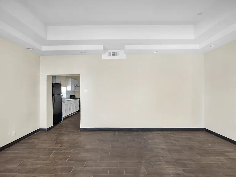 3816 Findley Ave — Photo 5