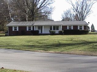 520 W Meadecrest Dr, Knoxville, TN 37923