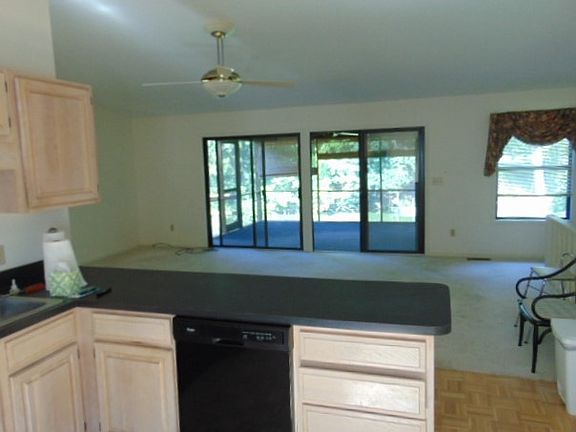 5th image of 110 Flamingo Ln
