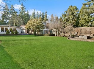 1020 Evergreen Point Rd, Medina, WA 98039