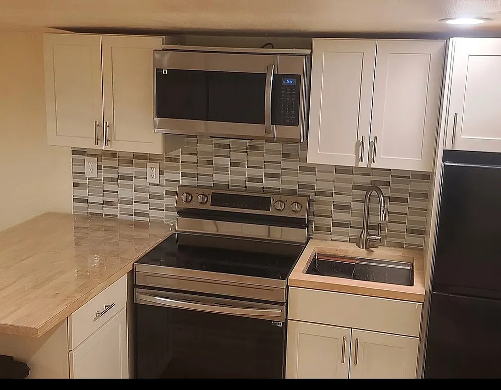 Studio, 600 sqft, $1,580 — Photo 3