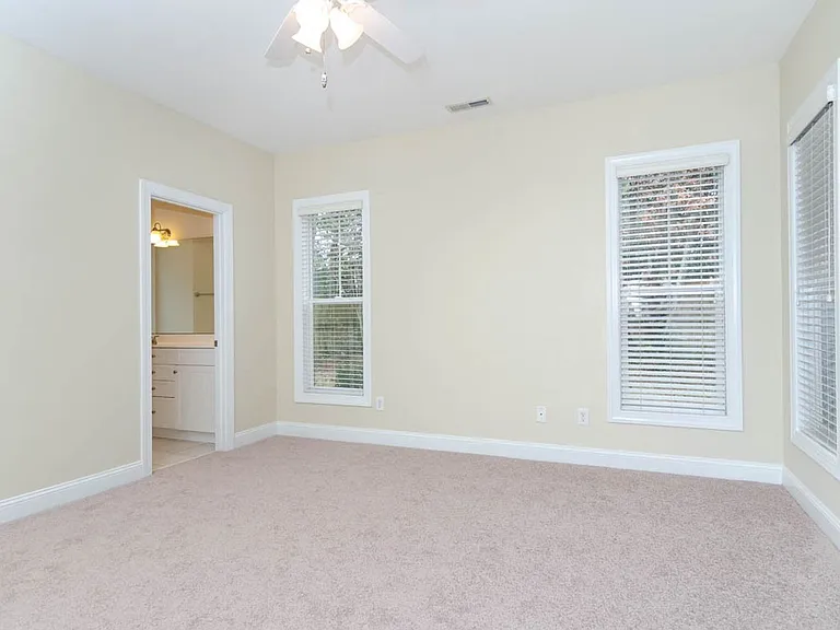5040 Whitner Dr — Photo 12