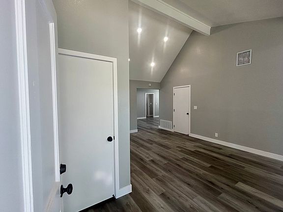 3rd image of 3631 Dunbar Ct