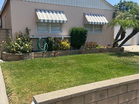 3rd image of 7826 Wexford Ave