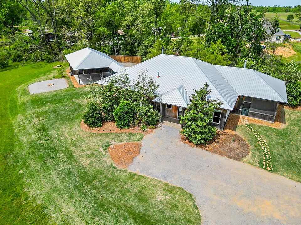 1st image of 212 Garden Ln