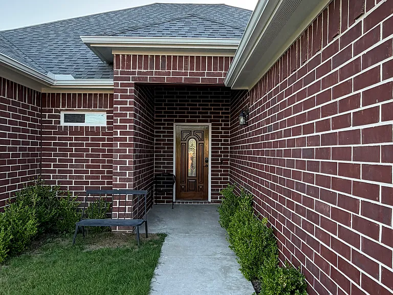 6430 Rock Ridge Dr — Photo 1