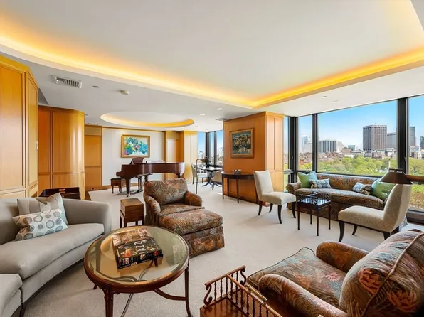 2 Commonwealth Ave APT 14B, Boston, MA 02116