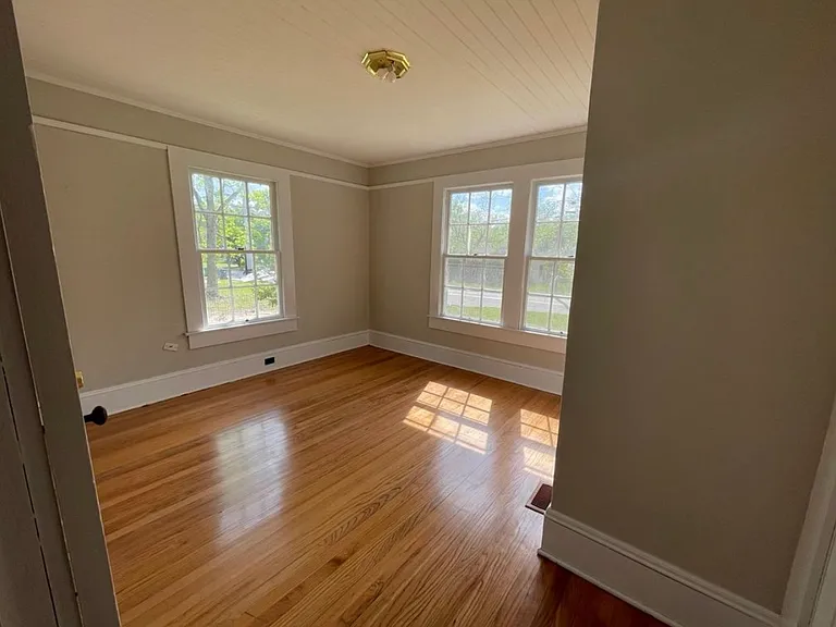 3845 Grand Ave — Photo 6