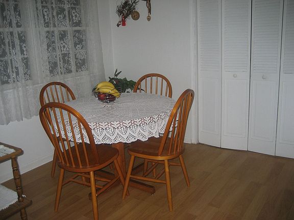 Breakfast area