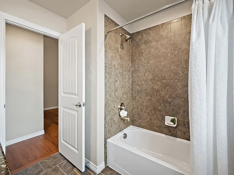 12670 Hiddenwalk Way — Photo 16