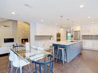 8083 Pine Lake Rd, Jacksonville, FL 32256