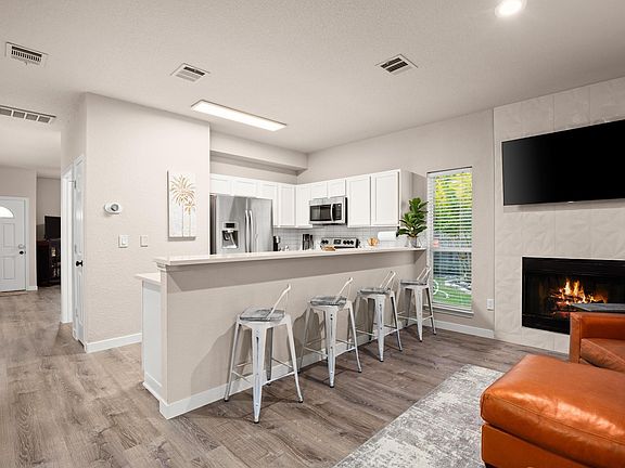 4th image of 2534 Georgian Dr