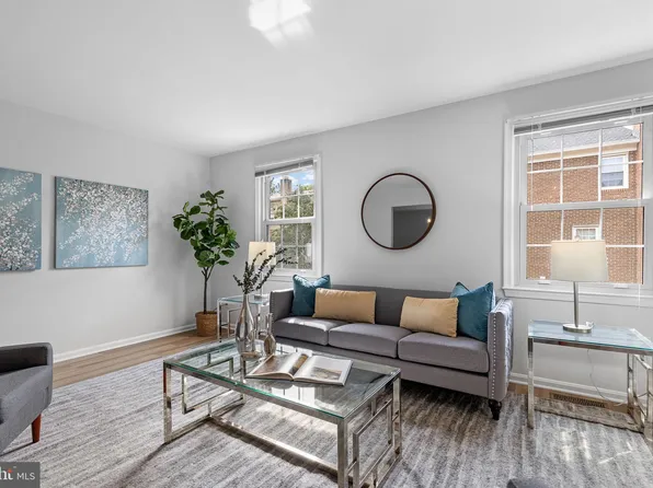 2662 Centennial Ct, Alexandria, VA 22311