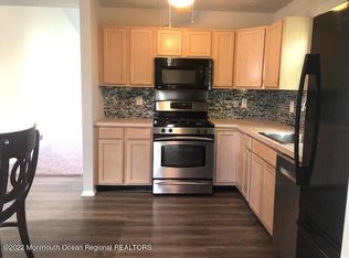 38 Pagoda Ln, Freehold, NJ 07728