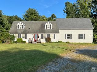 87 Sunset Dr, Stuyvesant, NY 12173