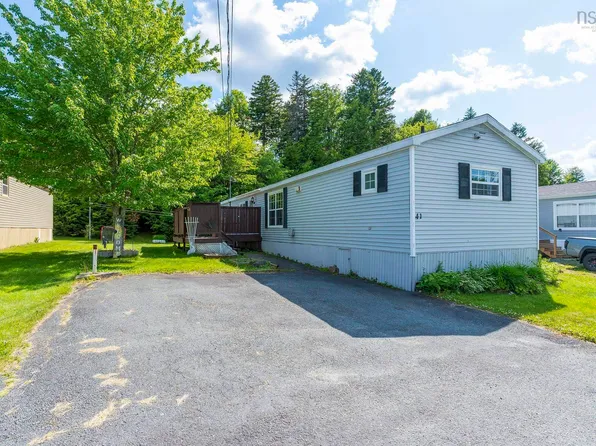 41 Mountain View Dr, Lake Echo, NS B3E 1B6