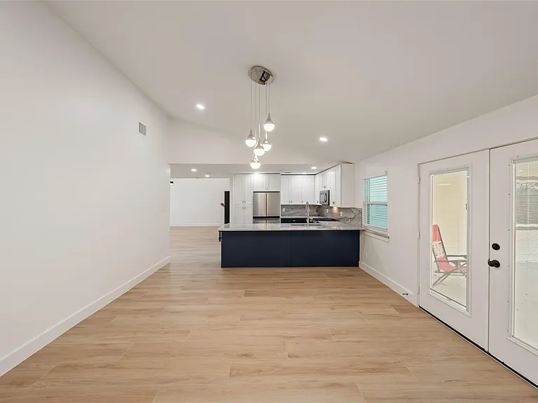 9323 Portal Dr — Photo 9