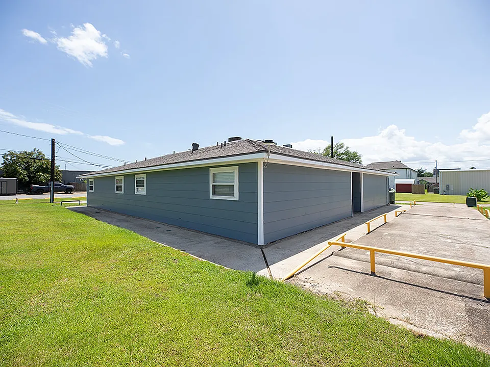 1 bed, 1.0 bath, 500 sqft, $695