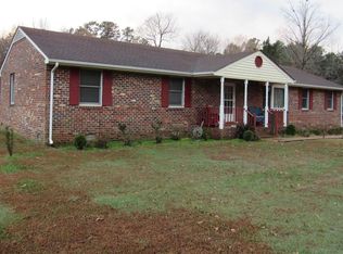 10045 Deerfield Rd, Providence Forge, VA 23140