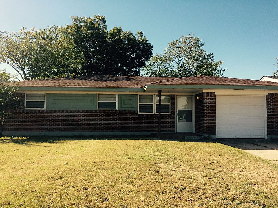 1st image of 221 S Irving Dr